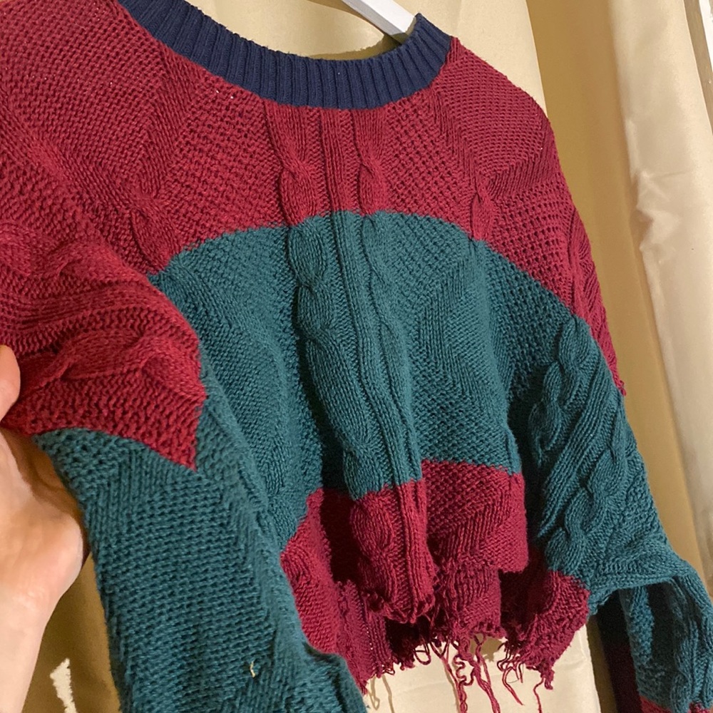 Tri-color Vintage Cropped Sweater
